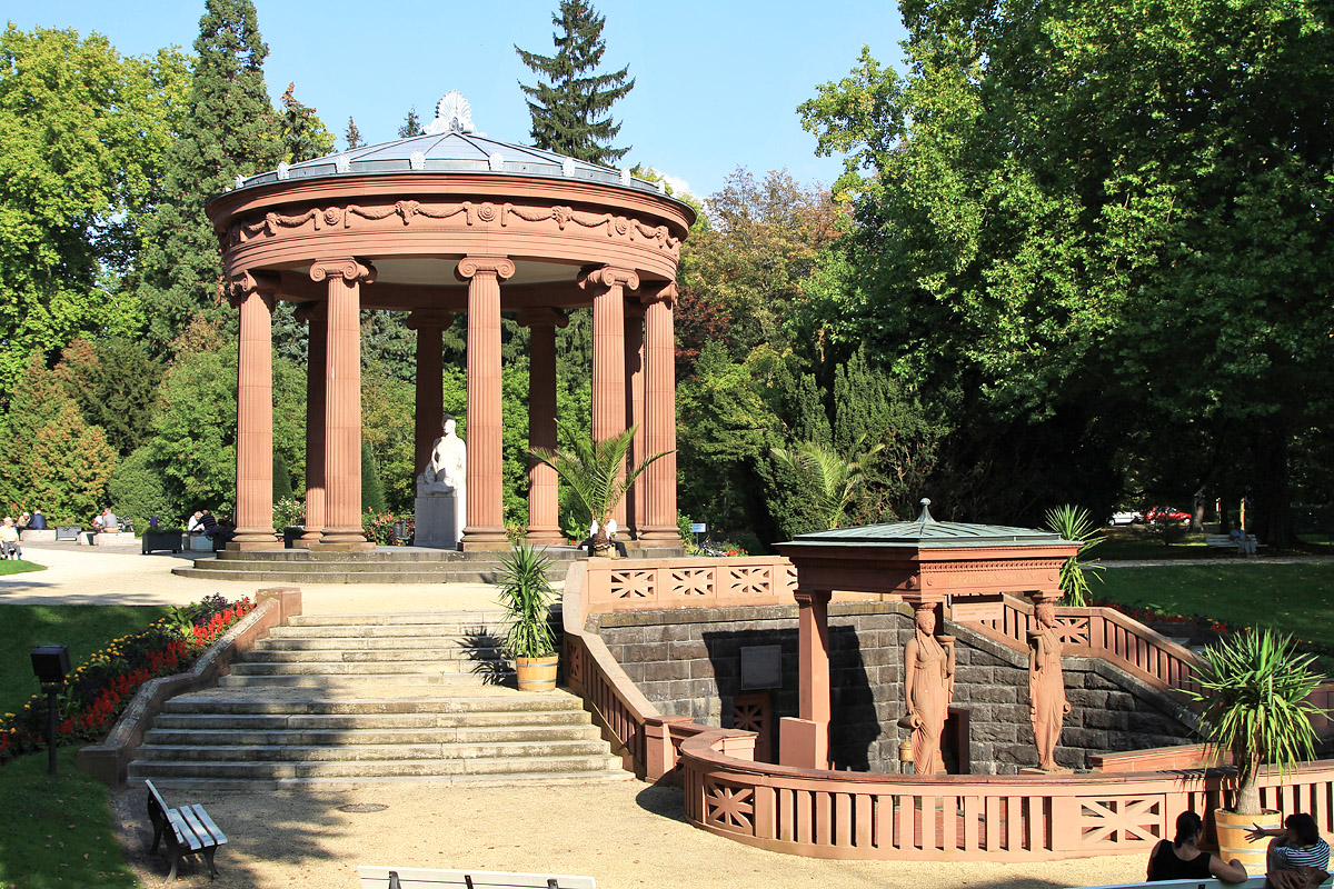 Der Bad Homburger Elisabethenbrunnen im Kurpark